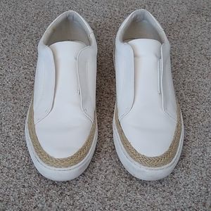 Steve Madden White Slip On Dasher Sneakers Shoes size 9